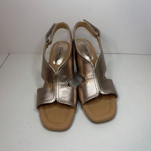Clarks Kyarra Aster Gold Leather Wedge Sandals Slingback Womens Adjustable - Picture 4 of 12